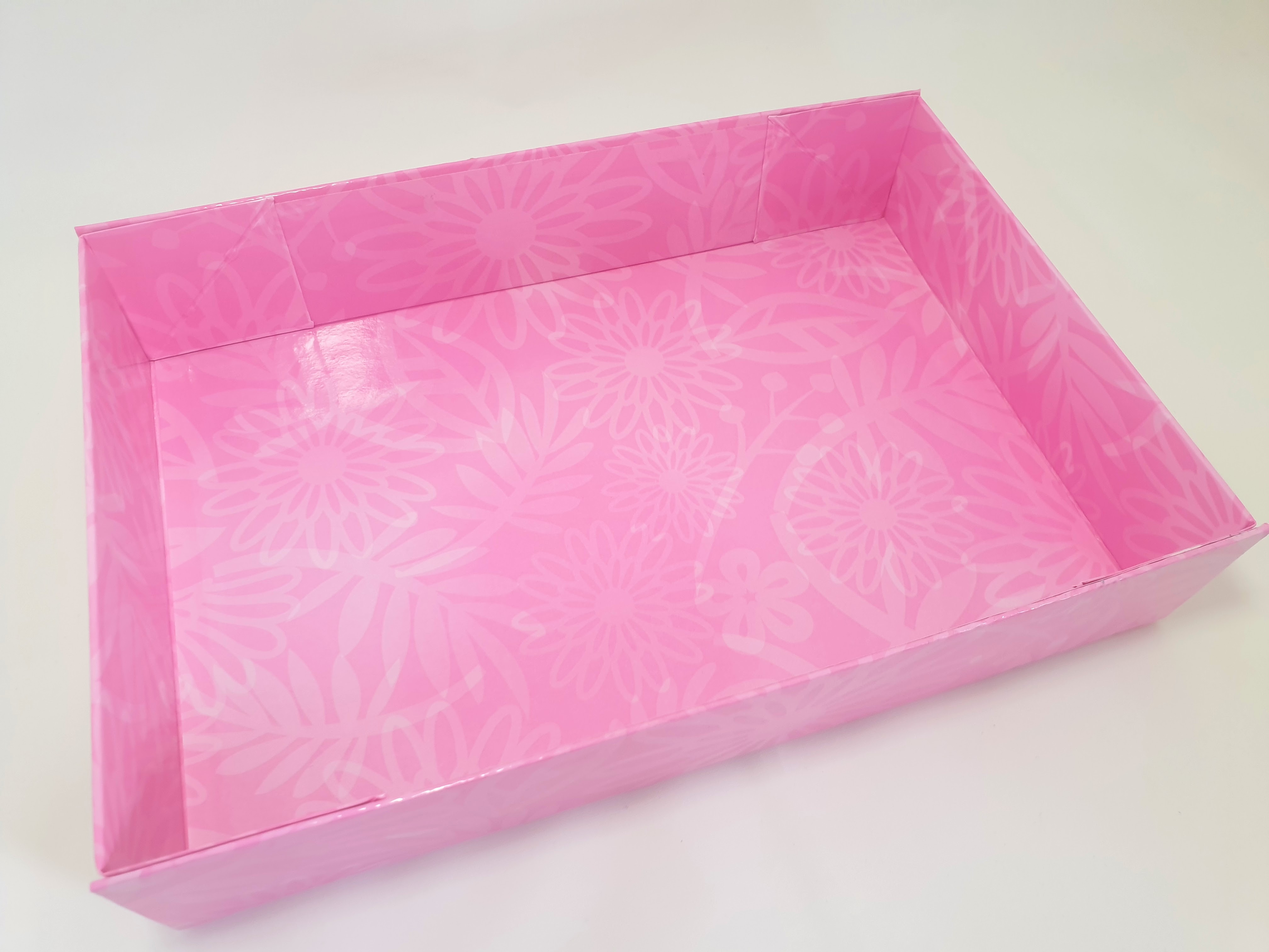Medium Pink Hamper Tray